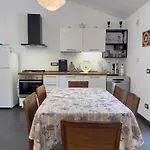 Anne-britt Apartman